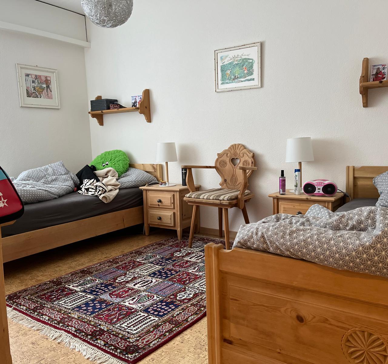 Hertistrasse 6
