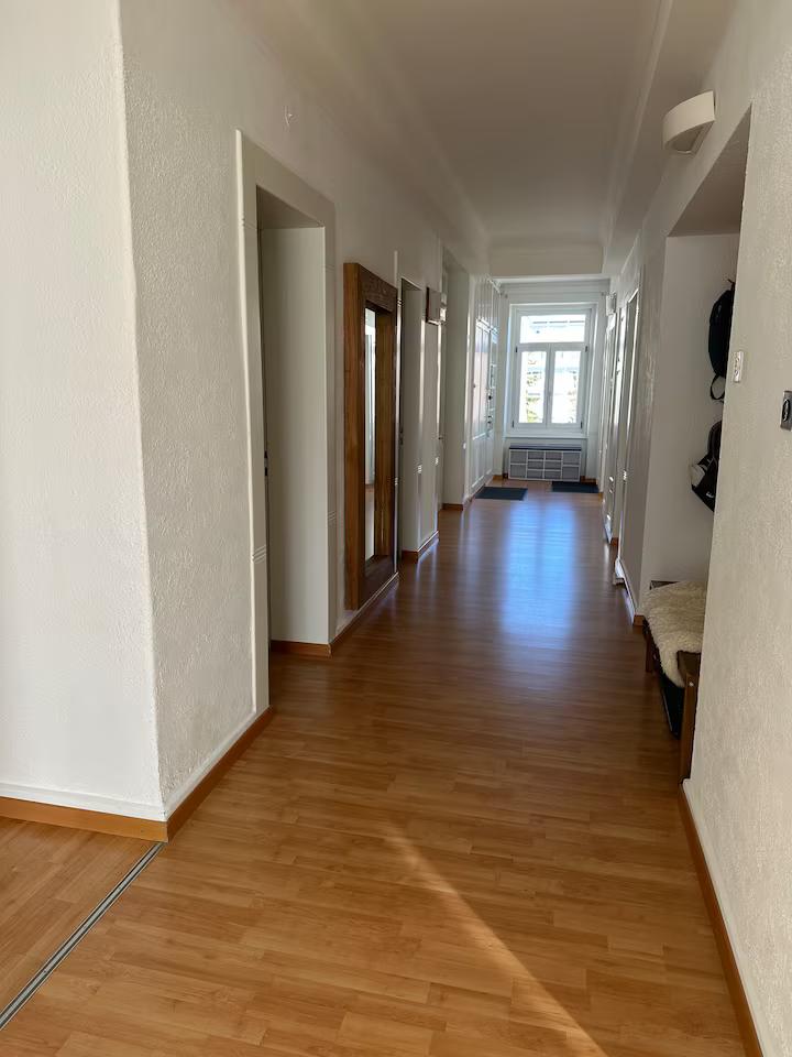 Schulstrasse 1