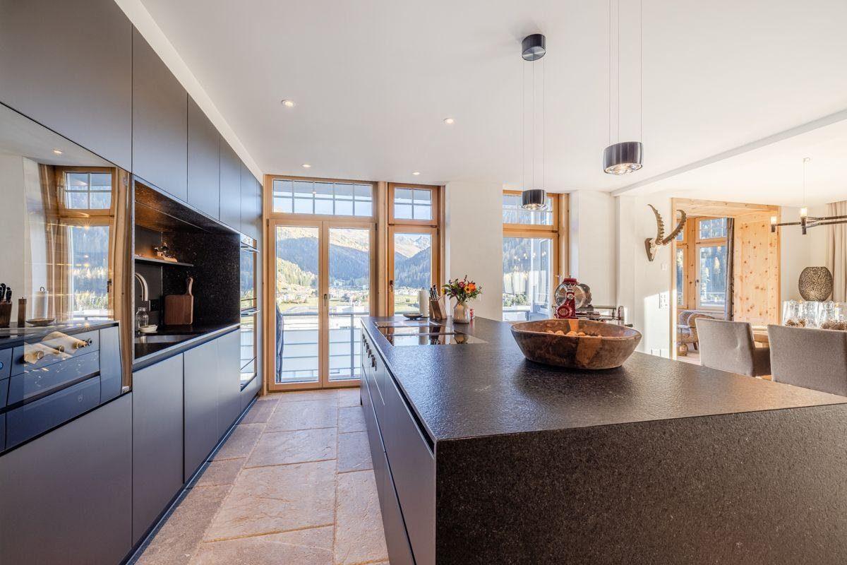 Penthouse Promenade