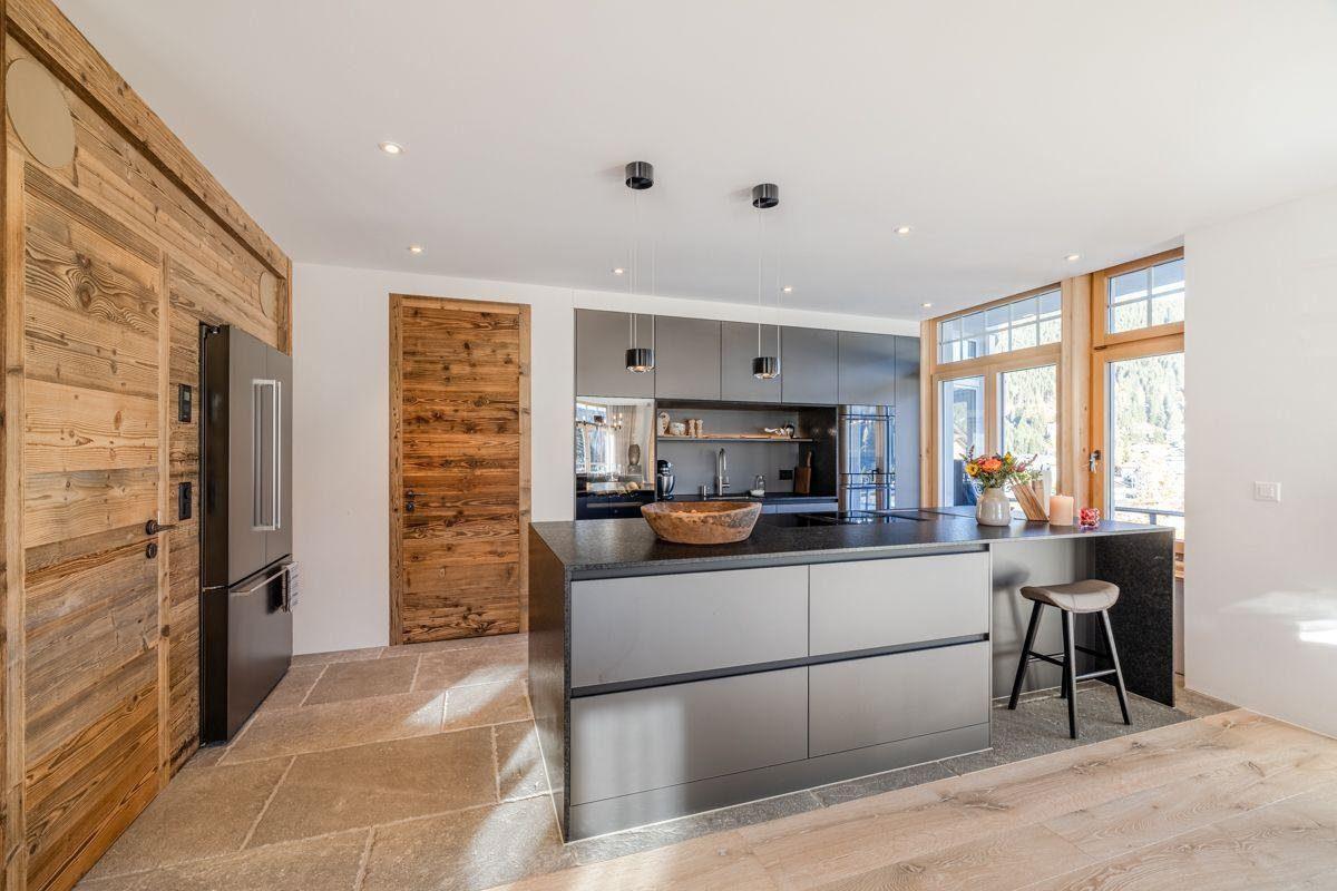 Penthouse Promenade
